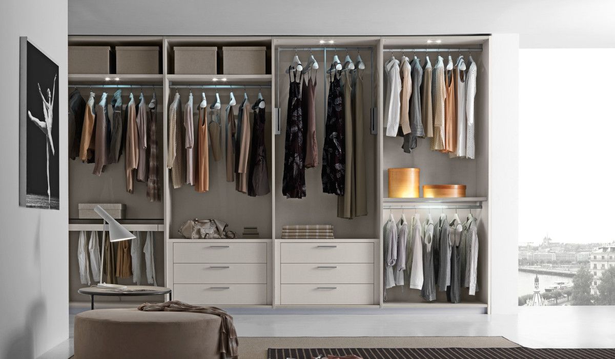 7 Simple Tips to Have a Well Organized Closet https://www.searchub.com/blog/have-a-well-organized-closet-with-these-simple-tips/